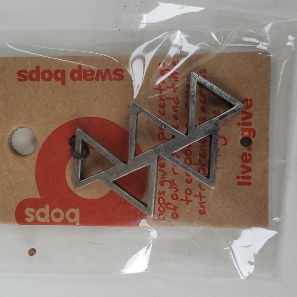 Boutique Swap Bops Adornment Charm Five Triangles Any Necklace or Bracelet - Picture 5 of 7